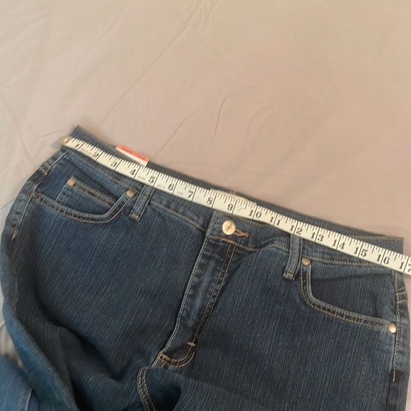 Wrangler NWT 10x34 straight leg jeans - Picture 7 of 9